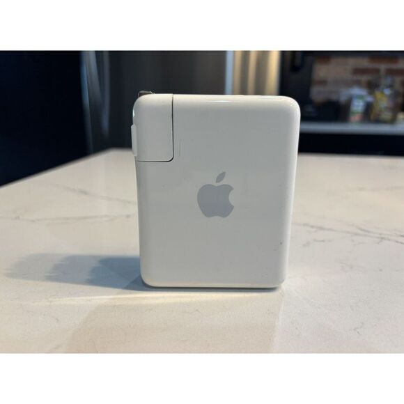GEN 1 Genuine‎ Apple A1264 802.11n Airport Express 54 Mbps Wireless Base Station - Picture 1 of 5